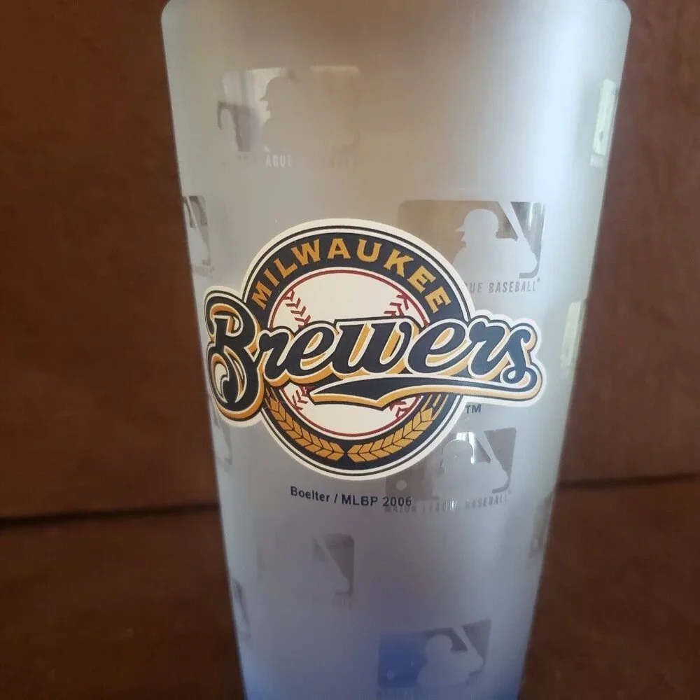 MLB Satin Frosted‎ 16oz Pint Glass Milwaukee Brewers Major League Baseball